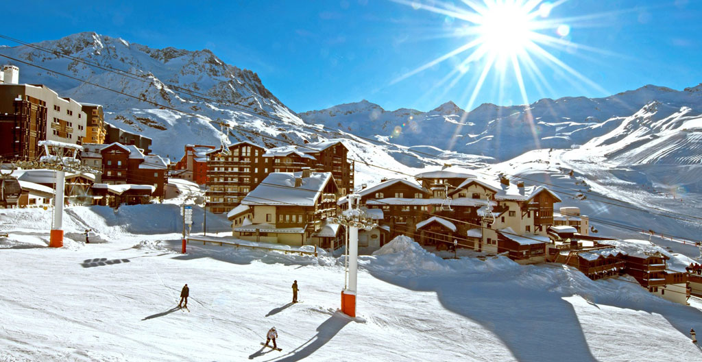 Checklist de vérification pour réserver son hôtel de ski au meilleur prix.